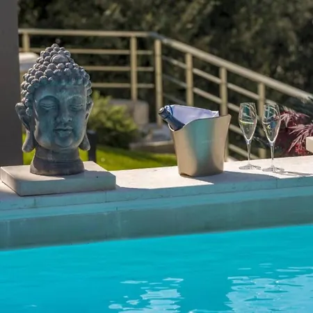 ヴィラ Luxury Five Bedroom With Pool And Sunset View