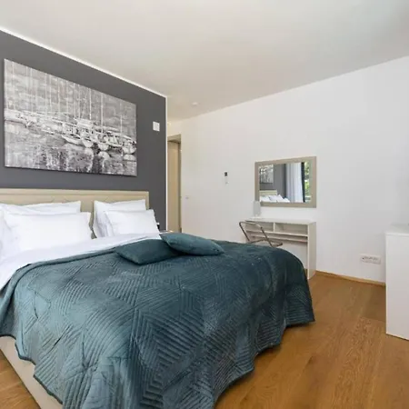 ヴィラ Luxury Five Bedroom With Pool And Sunset View