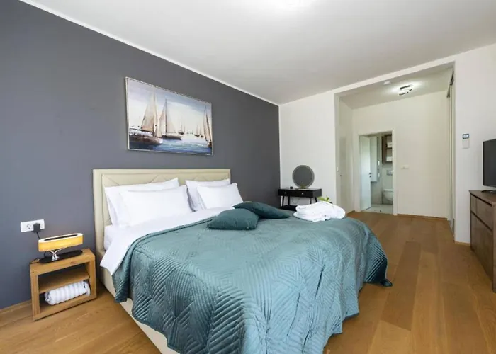 Luxury Five Bedroom With Pool And Sunset View * 扎通