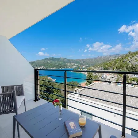 Luxury Five Bedroom With Pool And Sunset View * Zaton (Dubrovnik-Neretva)
