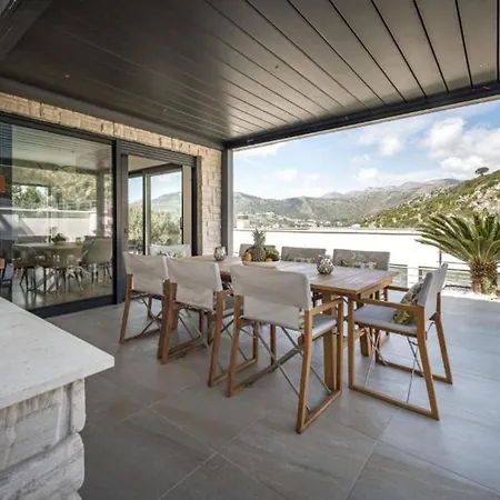 Luxury Five Bedroom With Pool And Sunset View Villa Zaton