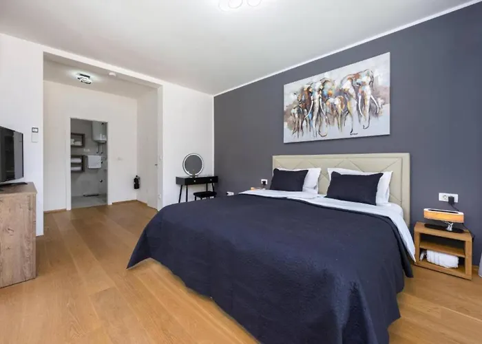 Luxury Five Bedroom With Pool And Sunset View فيلة