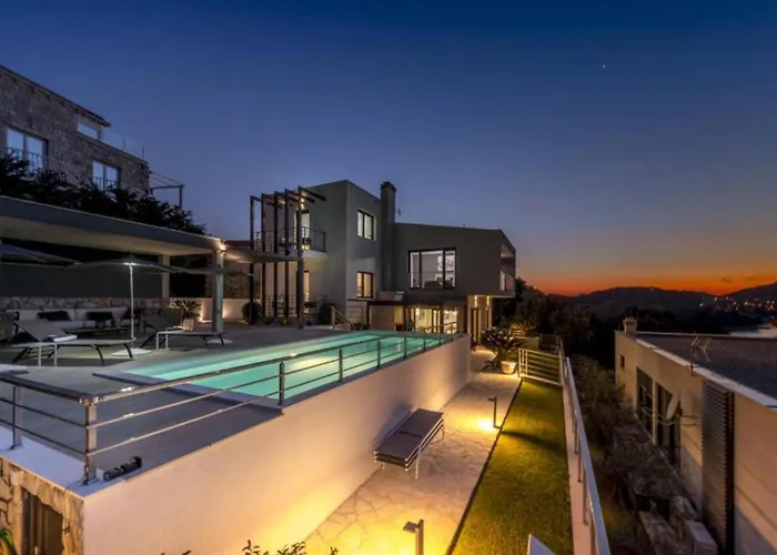 فيلة Luxury Five Bedroom With Pool And Sunset View *