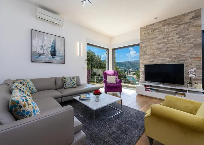 فيلة Luxury Five Bedroom With Pool And Sunset View